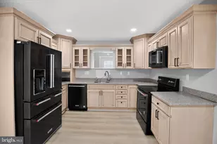 13121 Overbrook Ln, Bowie, MD 20715 - Photo 5