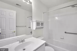 7409 Near Thicket Way, Laurel, MD 20707 - Photo 45