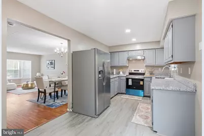 7206 S Ora Court, Greenbelt, MD 20770 - Photo 9