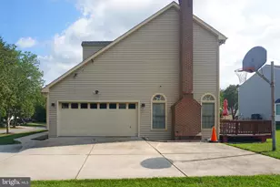 15407 Jennings Ln, Bowie, MD 20721 - Photo 17