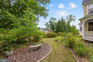 5804 Ruatan St, College Park, MD 20740 - Photo 9