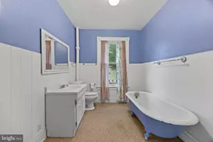 5804 Ruatan St, College Park, MD 20740 - Photo 35