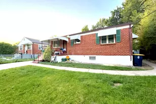 2420 Hannon St, Hyattsville, MD 20783 - Photo 3