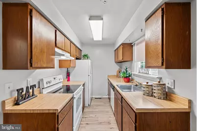 7032 Marbury Court, District Heights, MD 20747 - Photo 11