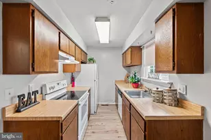7032 Marbury Ct, District Heights, MD 20747 - Photo 11