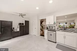 824 Pleasant Hill Ln, Bowie, MD 20716 - Photo 23