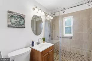4405 54th Pl, Bladensburg, MD 20710 - Photo 13