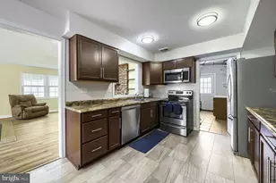 13459 Overbrook Ln, Bowie, MD 20715 - Photo 3