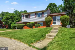 7201 Cloverdale Dr, Oxon Hill, MD 20745 - Photo 1