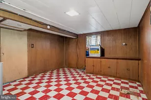 7201 Cloverdale Dr, Oxon Hill, MD 20745 - Photo 9