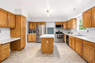 5802 Bost Ln, Clinton, MD 20735 - Photo 11