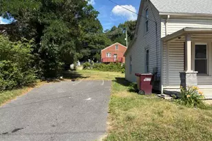725 Mentor Ave, Capitol Heights, MD 20743 - Photo 3
