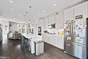 2910 Pinebrook Rd, Landover, MD 20785 - Photo 11