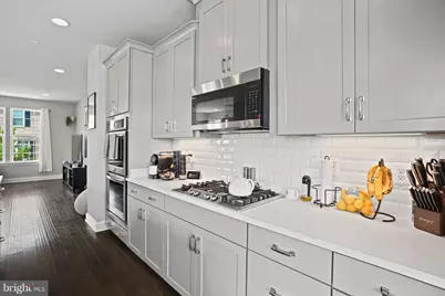 2910 Pinebrook Road, Landover, MD 20785 - Photo 15