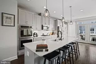 2910 Pinebrook Rd, Landover, MD 20785 - Photo 13