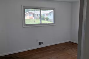 5106 Tall Oak Ct, Temple Hills, MD 20748 - Photo 7
