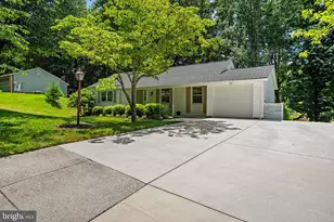 9805 Tam O Shanter Dr, Upper Marlboro, MD 20772 - Photo 3