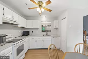 3210 Forest Run Dr, District Heights, MD 20747 - Photo 5