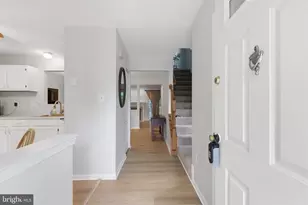 3210 Forest Run Dr, District Heights, MD 20747 - Photo 3