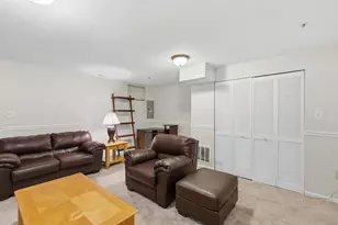 3210 Forest Run Dr, District Heights, MD 20747 - Photo 23
