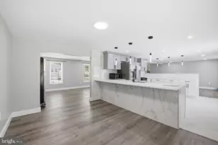 802 Cypress Point Cir, Bowie, MD 20721 - Photo 9