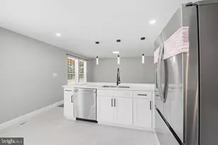 802 Cypress Point Cir, Bowie, MD 20721 - Photo 11