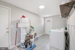 802 Cypress Point Cir, Bowie, MD 20721 - Photo 33