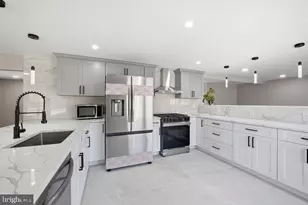 802 Cypress Point Cir, Bowie, MD 20721 - Photo 7