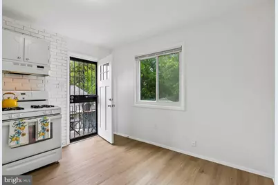 605 Hedgeleaf Avenue, Capitol Heights, MD 20743 - Photo 11
