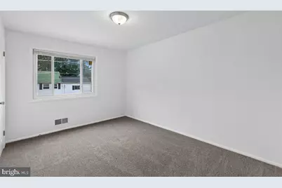 605 Hedgeleaf Avenue, Capitol Heights, MD 20743 - Photo 13