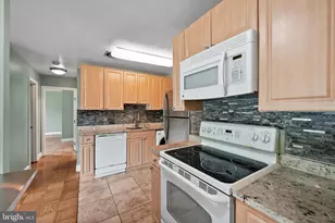 5601 Parker House Terrace, Hyattsville, MD 20782 - Photo 7