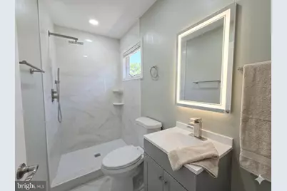 5001 Iroquois Street, College Park, MD 20740 - Photo 9