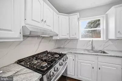 5001 Barto Avenue, Suitland, MD 20746 - Photo 11