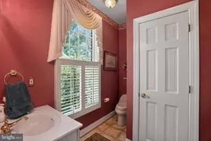 4407 Holly Hill Rd, Hyattsville, MD 20782 - Photo 5