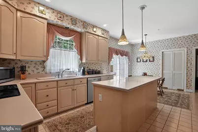 4407 Holly Hill Road, Hyattsville, MD 20782 - Photo 15