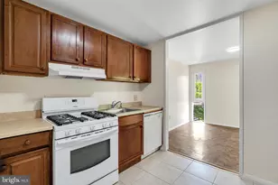 7208 Donnell Pl, District Heights, MD 20747 - Photo 3