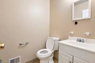 4409 Bishopmill Dr, Upper Marlboro, MD 20772 - Photo 19