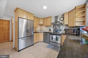 7409 Wellesley Dr, College Park, MD 20740 - Photo 19