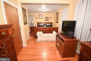 5528 Helmont Dr, Oxon Hill, MD 20745 - Photo 3
