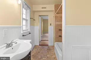 5033 Emo St, Capitol Heights, MD 20743 - Photo 15