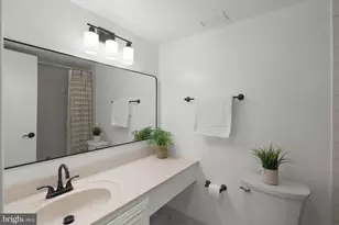 6100 Westchester Park Dr, College Park, MD 20740 - Photo 17