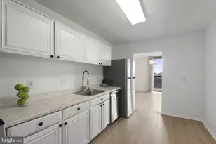 6100 Westchester Park Dr, College Park, MD 20740 - Photo 13