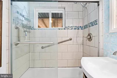 905 Lindsay Rd, Oxon Hill, MD 20745 - Photo 39