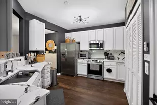 2001 Connor Ct, Bowie, MD 20721 - Photo 9