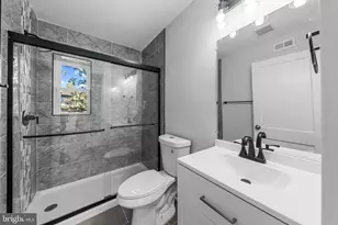 7215 E Lombard St, Landover, MD 20785 - Photo 13