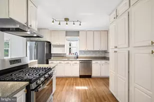 5903 Berwyn, Berwyn Heights, MD 20740 - Photo 9