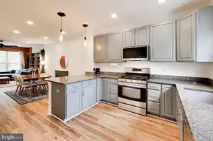 4550 Longfellow St, Hyattsville, MD 20781 - Photo 13