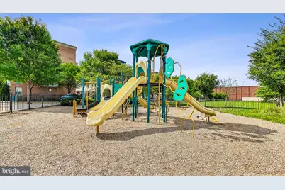 4550 Longfellow Street, Hyattsville, MD 20781 - Photo 41