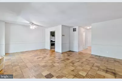 5902 Westchester Park Drive, College Park, MD 20740 - Photo 9
