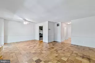 5902 Westchester Park Dr, College Park, MD 20740 - Photo 9